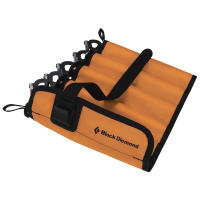 A convenient and space-efficient screw carrier to organize your winter rack in a convenient roll-up pouch.