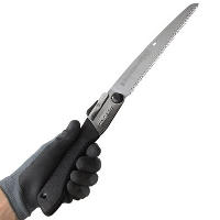 With refined Japanese cutting technology, it's not surprising the GOMBOY 210 is Silky's bestselling saw.