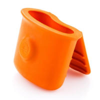 A lightweight and ingenious little backcountry cookware accessory, that enables you to snatch hot camping pots without risk of burns.