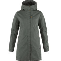 Fjällräven Women’s Kiruna Padded Parka combines durable G-1000® weather resistance with PrimaLoft® recycled insulation and long coverage for everyday winter warmth.