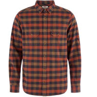 Fjällräven Men’s Skog Relaxed Shirt combines heavy organic cotton flannel, roll-up sleeves and practical chest pockets for warm, versatile everyday wear.